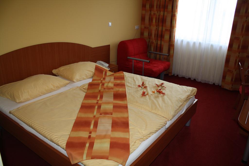 Penzion Letalisce Murska Sobota Habitación foto